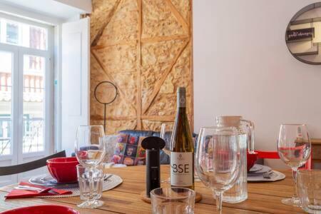 Old Town Chiado Balcony Aircon By Ld Apartments Lissabon Exterior foto